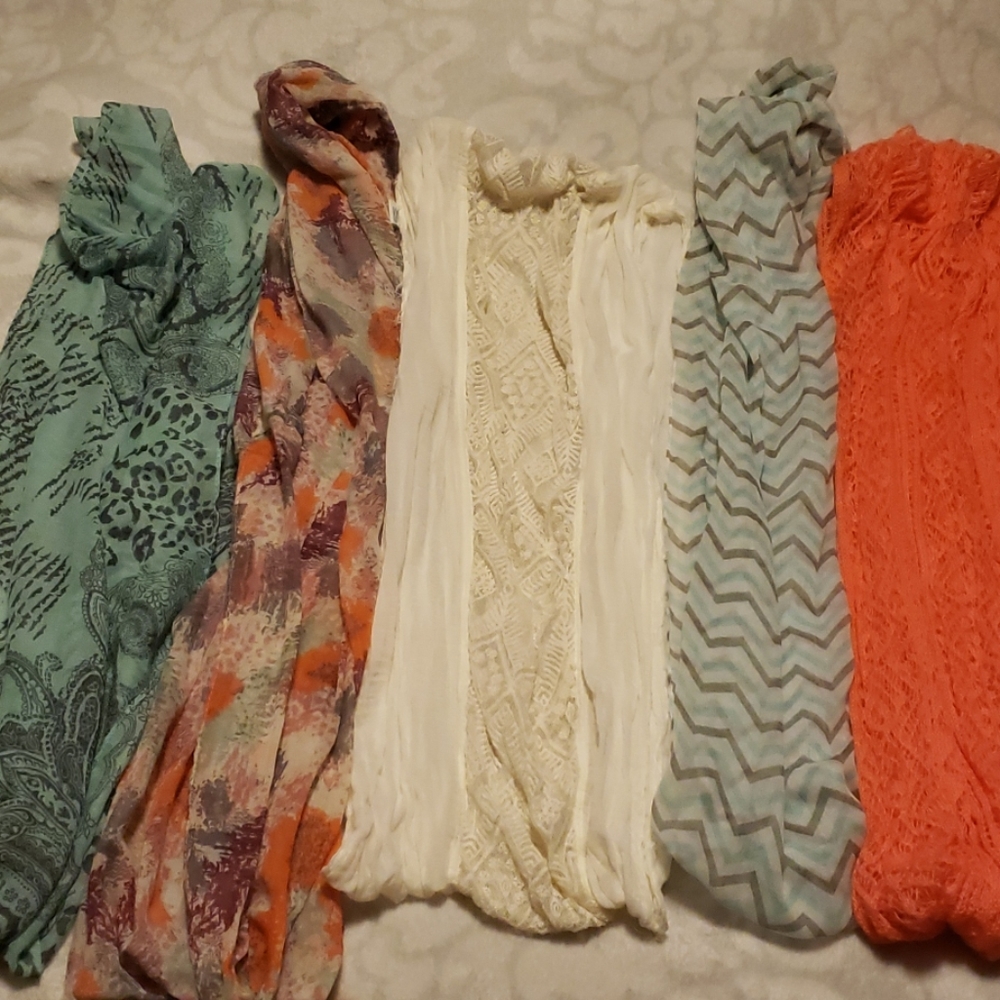 14 Scarves